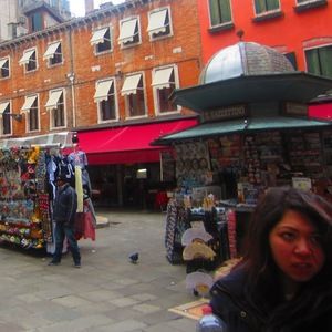 Meet your Posher, Elise